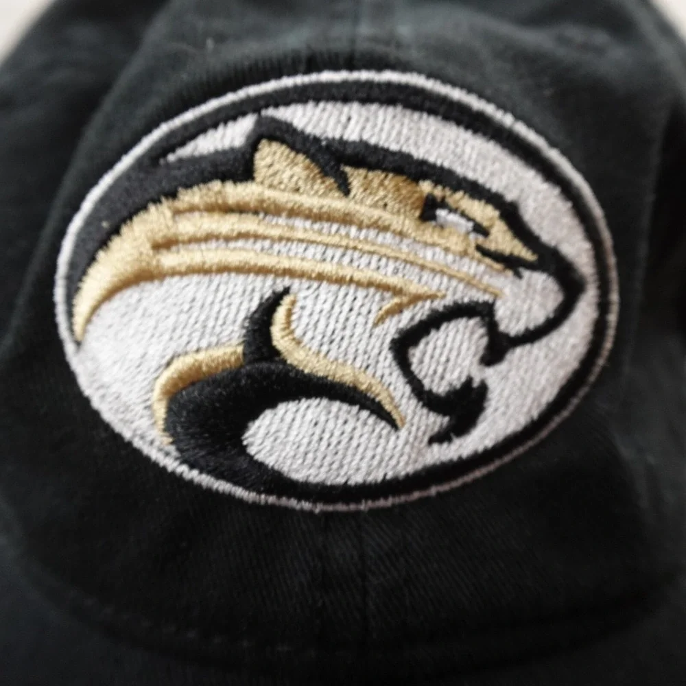 Simons Cougars Hat Mens Black Adjustable Strap Back Baseball Cap Kentucky School